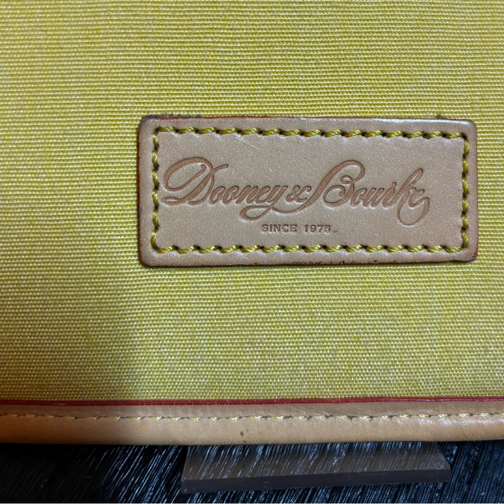 Pre Owned Vintage Dooney & Bourke IPad/Tablet Padded Case Holder/Clutch - Yellow - Picture 5 of 7